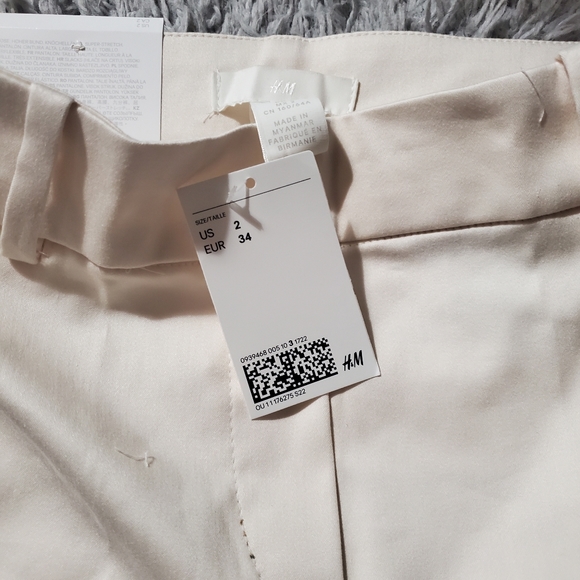 Pleated pants - Picture 2 of 2